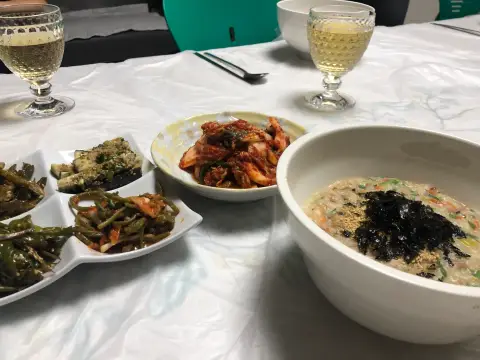 shizler님의 본죽 해물죽 후기 이미지
