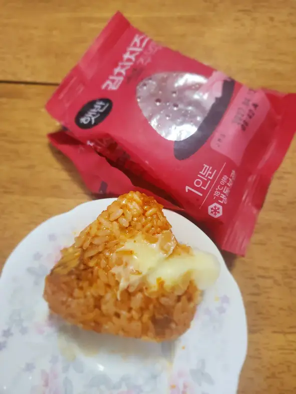 건강한 나!님의 햇반 김치치즈주먹밥 후기 이미지
